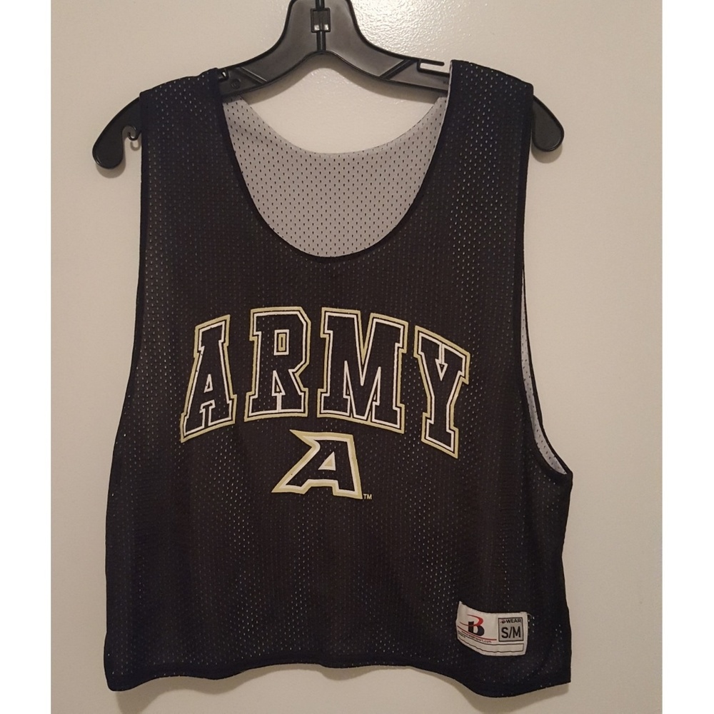 Army black and white cropped sports pinny